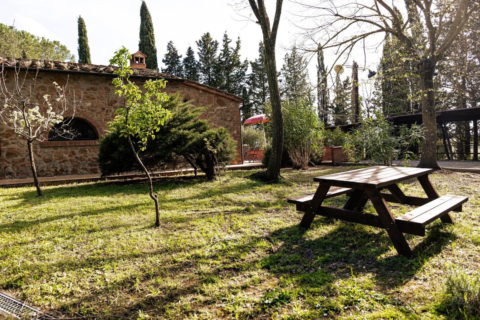 Villa Borgo Il Poggio Agritourismo Montaione Exterior foto